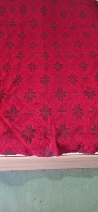 Червен чисто нов плат