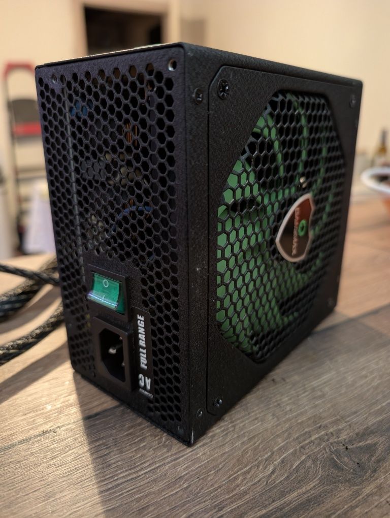 Захранване GameMax GM1050 - 1050W