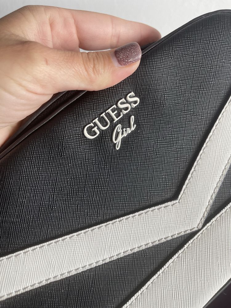 Чанта Guess Girl
