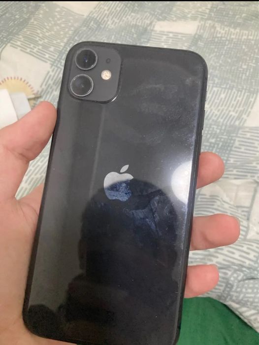 айфон 11 64 гб акб 100%