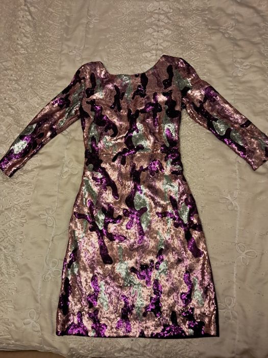 Продам платье, очень красивое!