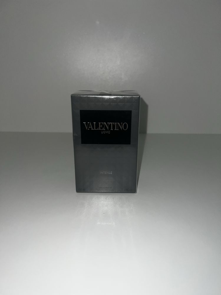 Valentino Uomo Intense