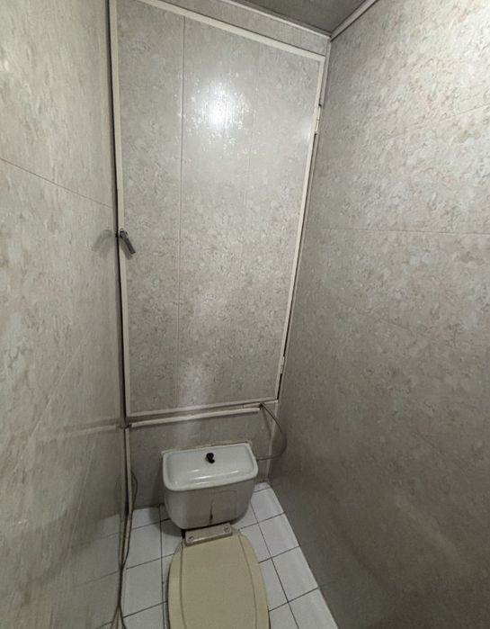 Чиланзар 21 срочно продаётся квартира 3*4/3/4.Балкон 1,5х3