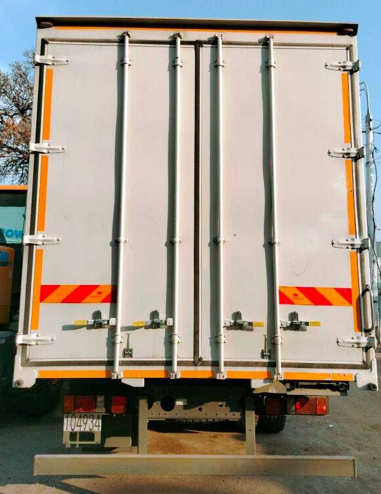 Фургон HOWO SINOTRUCK - 9 м.