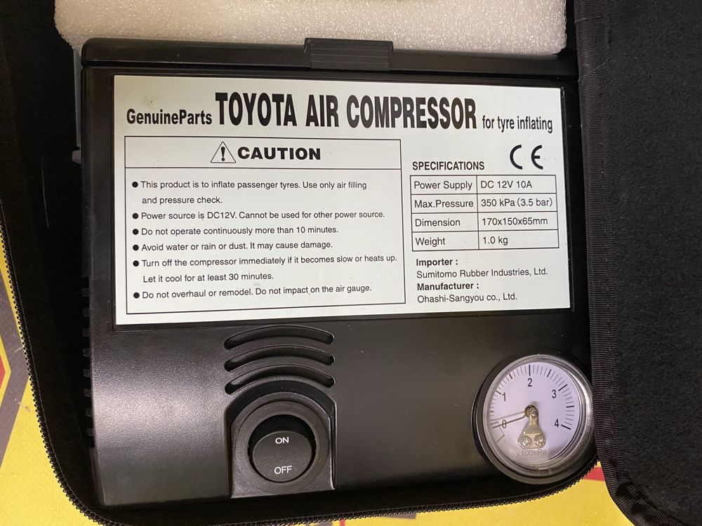 Compresor auto umflat roti kit pana original Toyota 120w cu husă
