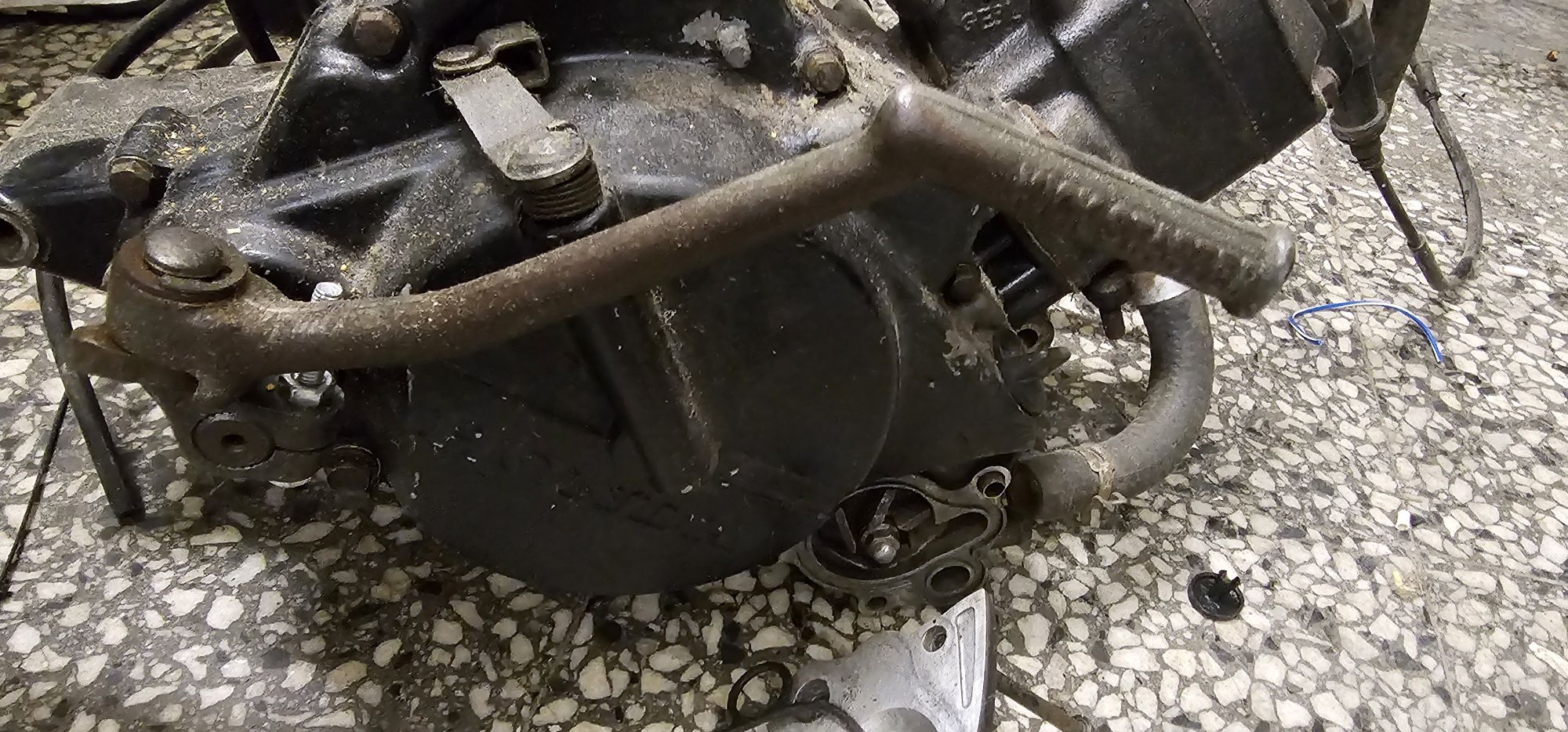 Honda mtx80 със запалване.