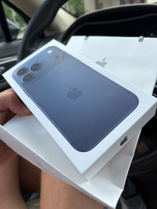 iPhone 17 pro max 246 гб eSIM