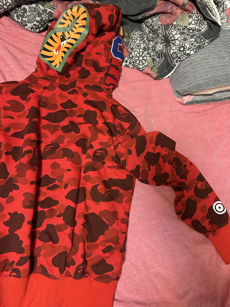 bape горнище оригинално