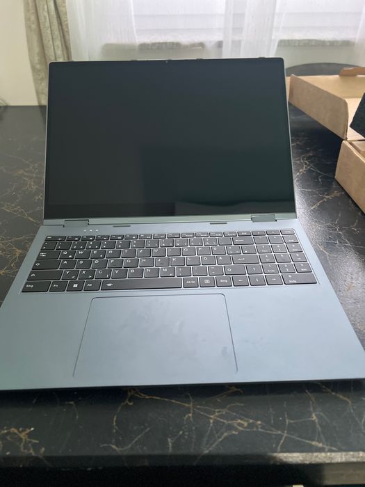 Yoga Laptop 16” model nou