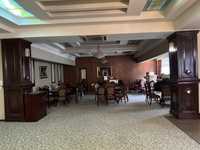 Ansamblu hotel+restaurant