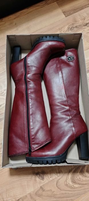дамски ботуши естествена кожа (номер 38) в цвят бордо