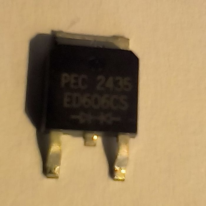 Diodă ED 606CS tensiune maxima 600V