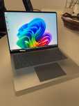 Лаптоп Microsoft Surface Laptop 7, 13.8", тъчскрийн, 16 GB, 256 GB SSD