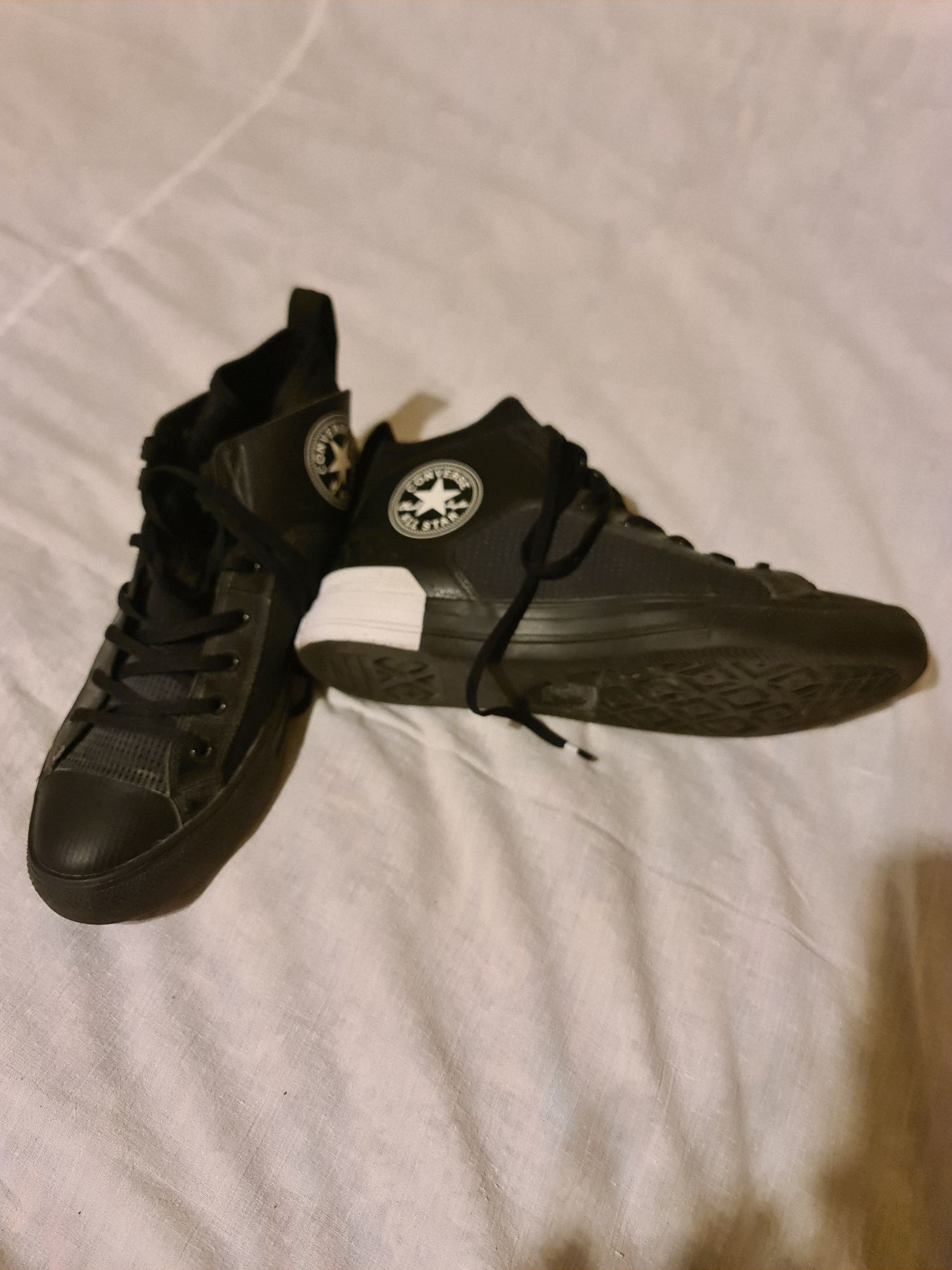 Tenisi Converse din spuma