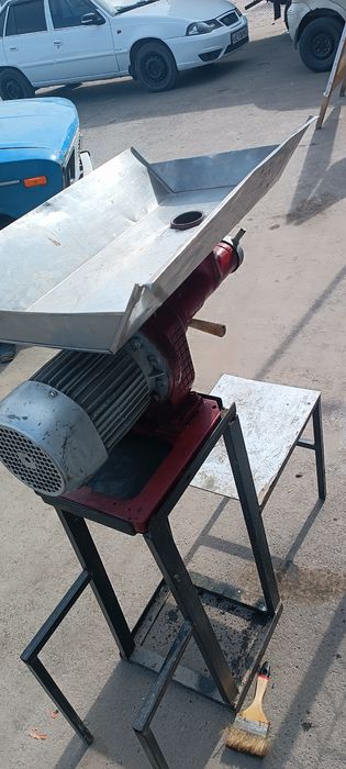 Продается мясорубка советская