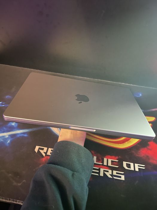 Macbook pro m2 pro 16 yadrolik 16/512 10 soatdan kopga yetadi quvati