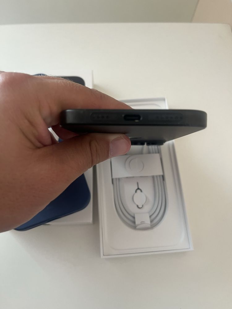 Iphone 16pro max 256GB 100% bat 11 цикли