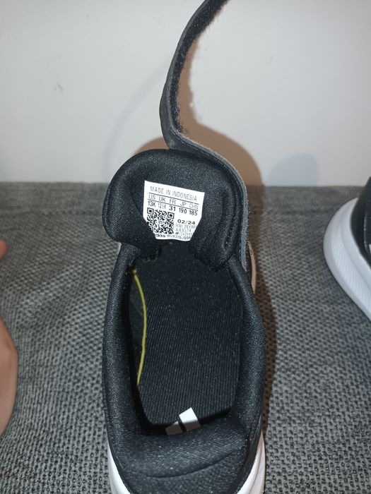 Încălțăminte sport Adidas băieți mărimea 31