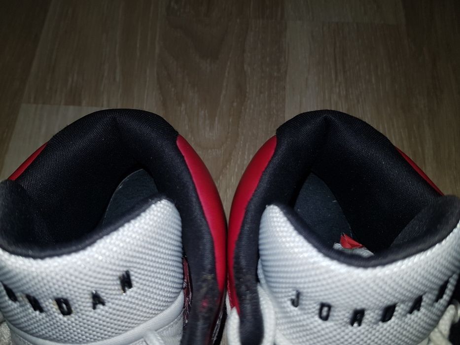 Adidasi Jordan mărimea 36 :nike salomon