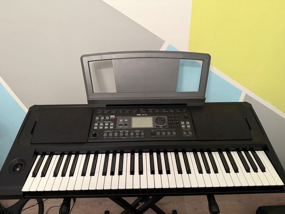 Синтезатор KORG EK-50