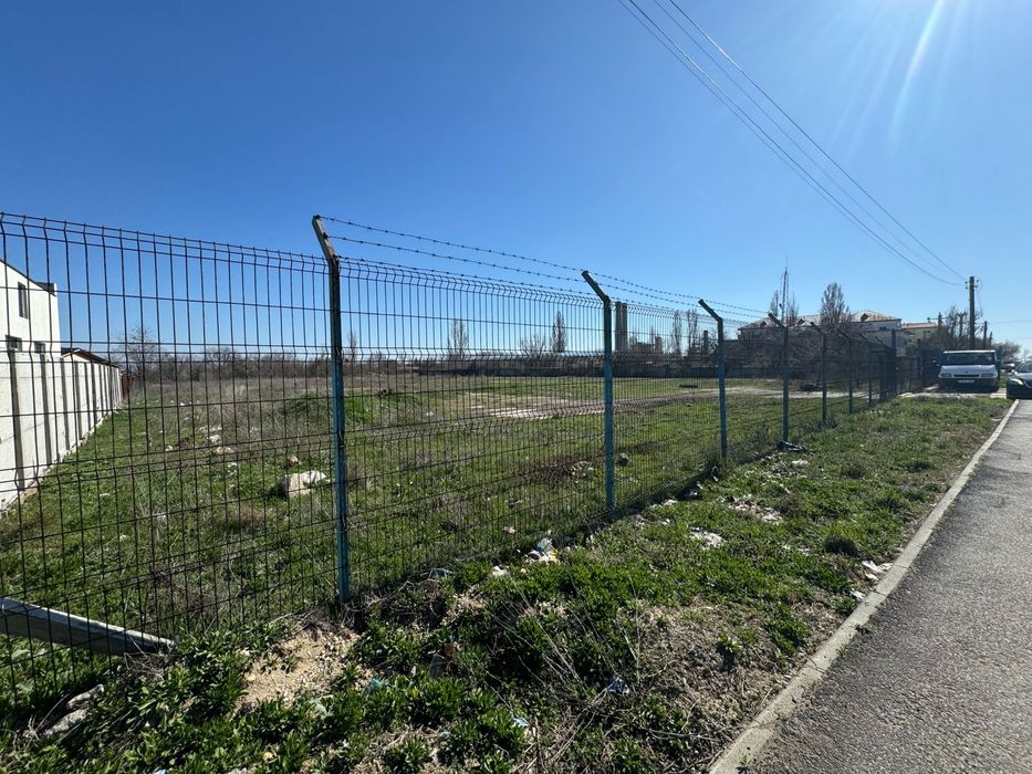 Vand teren intravilan 12470 mp în Rosiorii de Vede