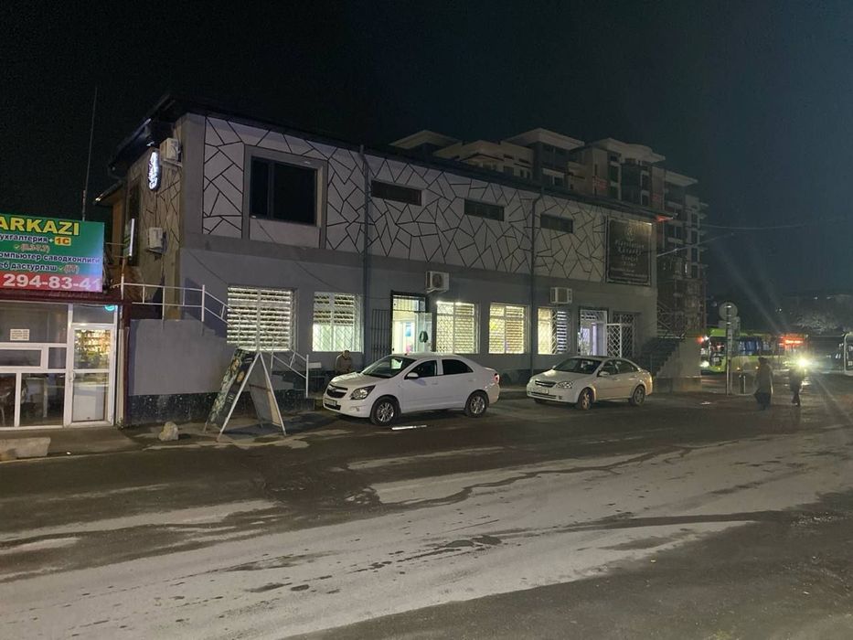 Сдаётся в аренду отдельно стоящая здания. 2 этажное 450 кв.м.