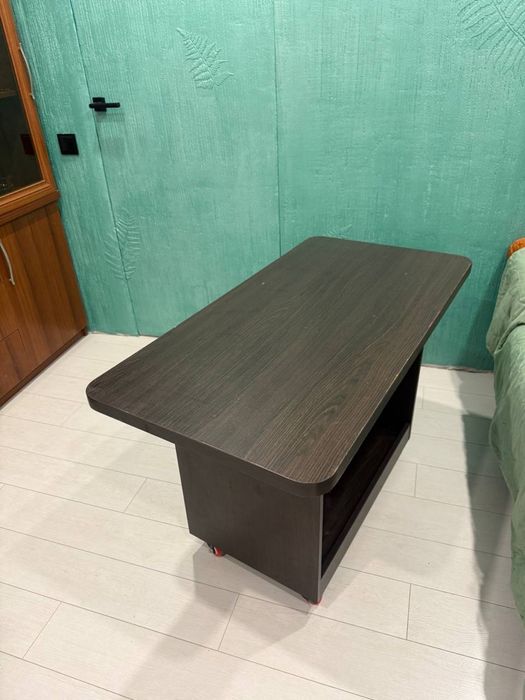 Столик журнальный