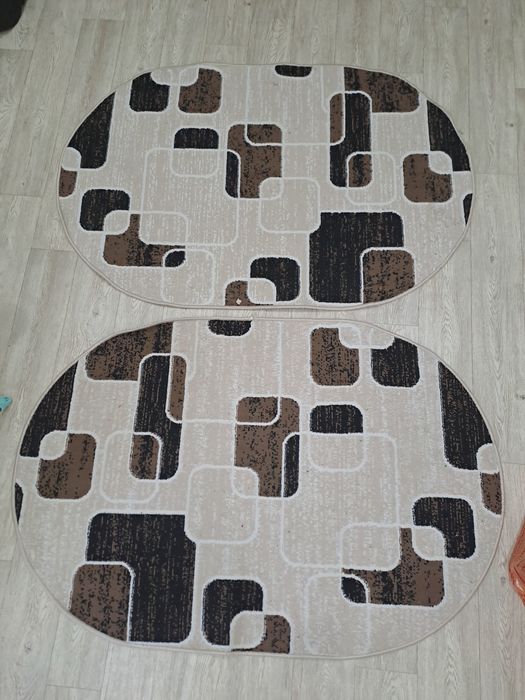 Ковер продаю 2 шт,    100/150см