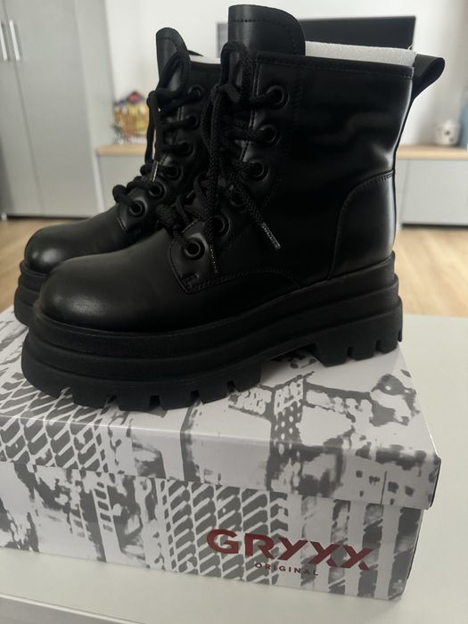 Ghete dama Gryxx piele Nr 38, ca noi!