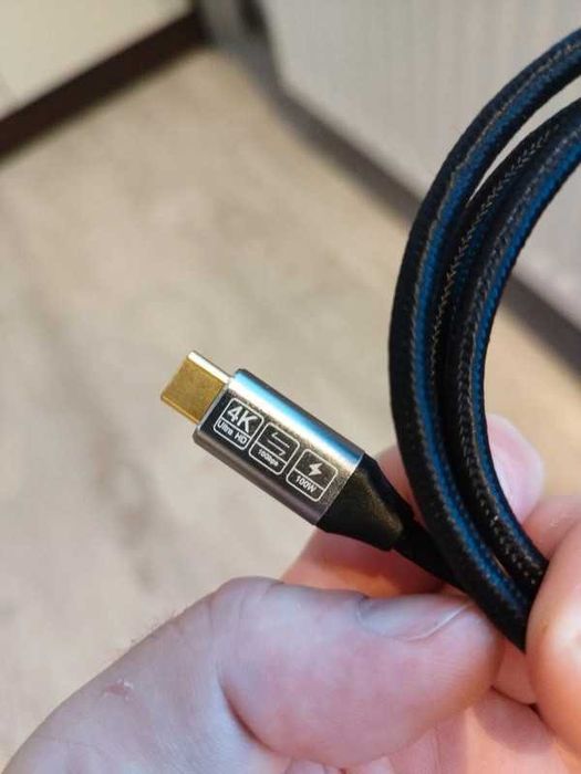 Comutator KVM Usb‑C Yiwentec 8k, comutator bidirectional