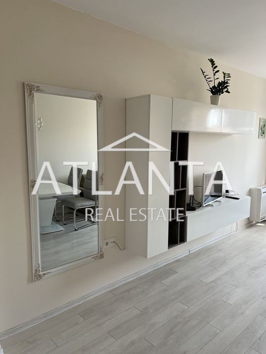 Продава се Двустаен апартамент в Варна, Бриз - 66 кв.м за 3000 €/кв.м - Снимка #4