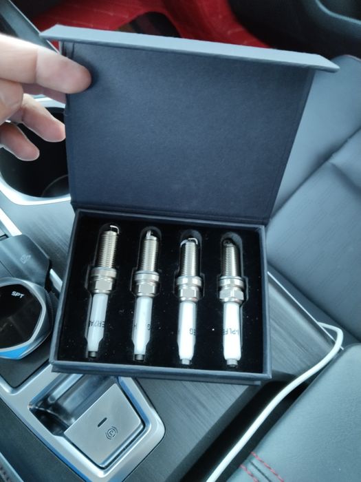 Свечи зажигания новый