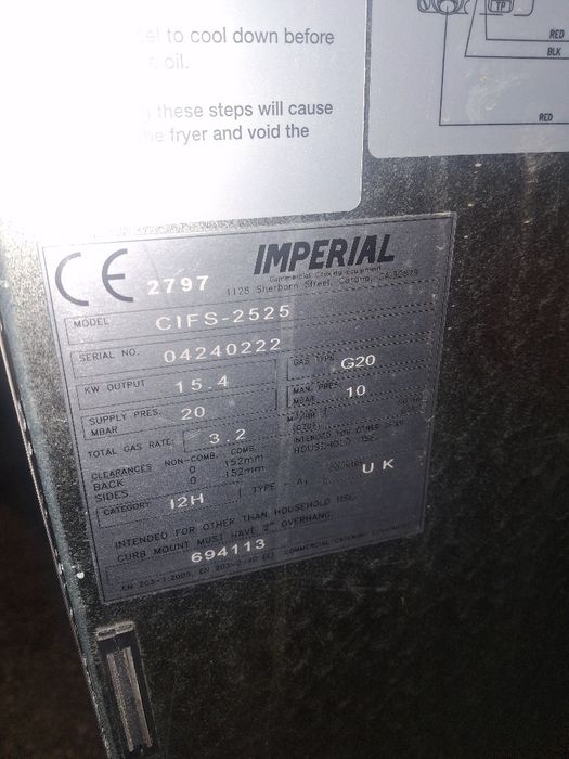 Фритюрник НОВ професионален на газ IMPERIAL