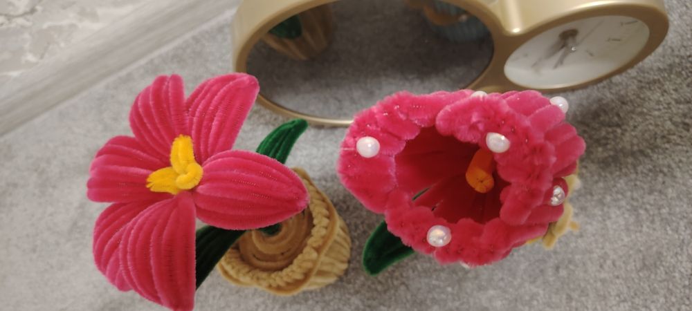 Gullar. Qo'l mehnati asosida tayyorlangan gullar.