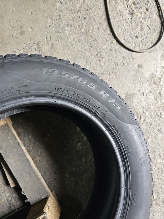 2 anvelope iarna 195 65 15 Pirelli