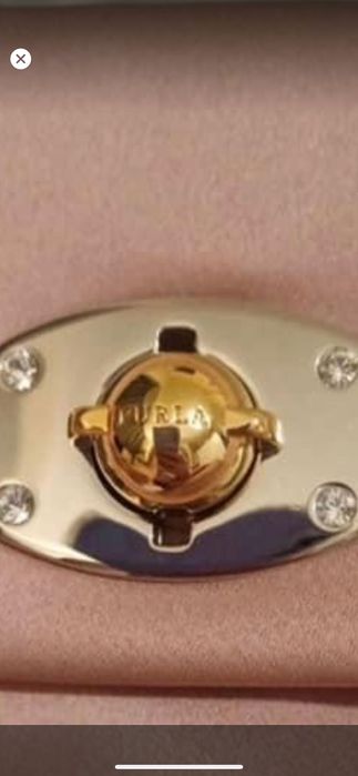 Furla Satin Rose елегантна клъч чанта