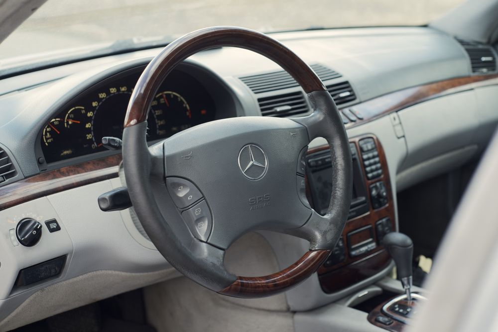 Dezmembrez Mercedes S W220 280 320 350 400 500 600 55 perna compresor