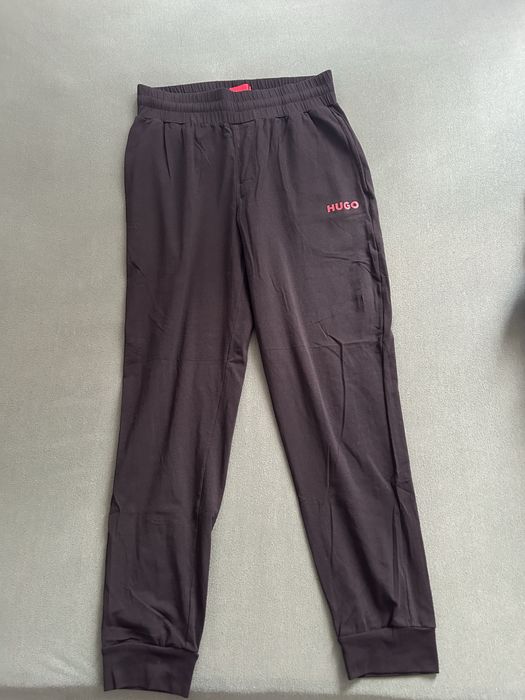 Pantaloni de trening