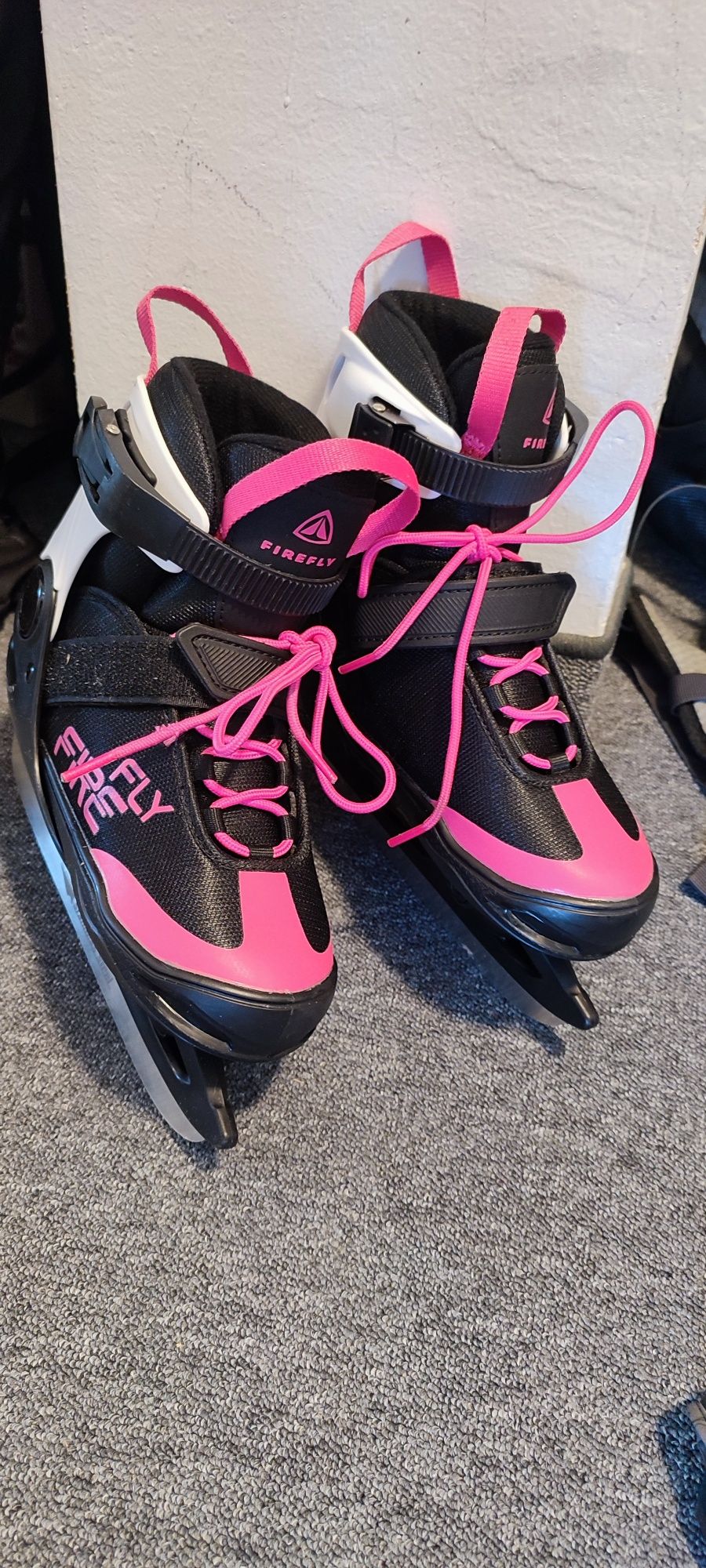 Patine cu marime reglabila 33-36