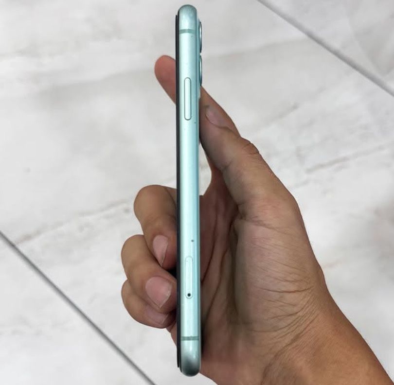 Iphone 11 soriladi