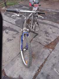 Bicicletă aluminiu