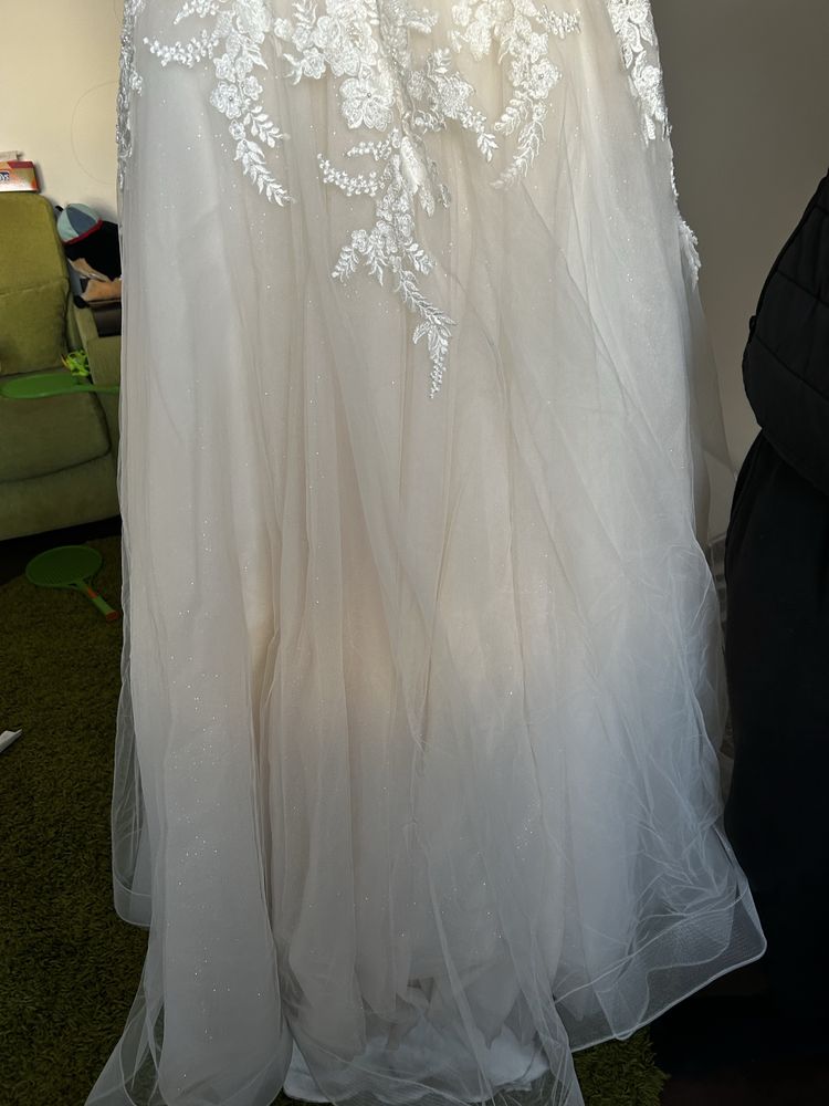 Vand rochie de mireasa