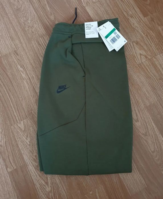 Nike Tech Fleece Pants Olive