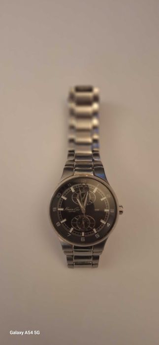 Vând ceas Kenneth Cole New York în stare bună (9,5/10)