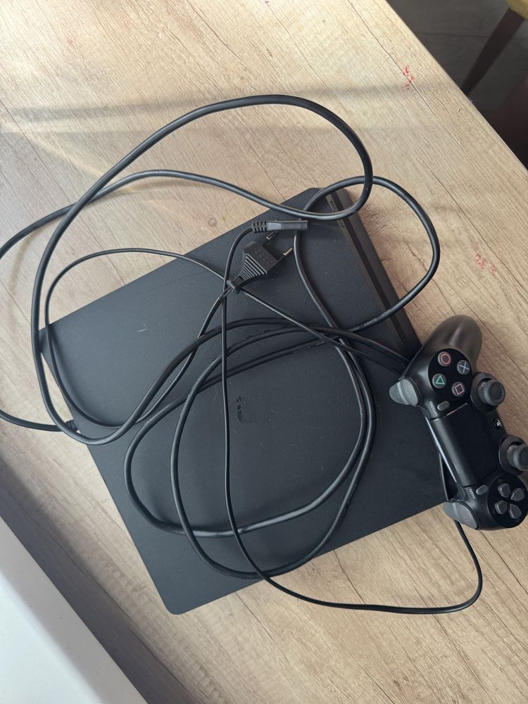 Продам Playstation4