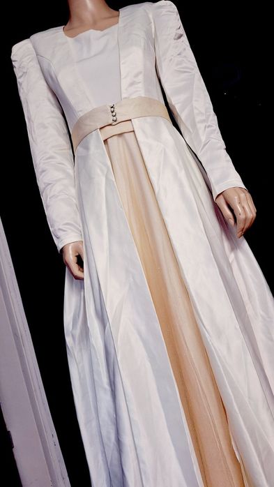 Rochie mireasa superba