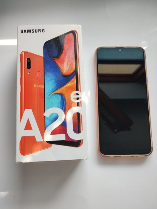 Samsung Galaxy A20e цвят Корал