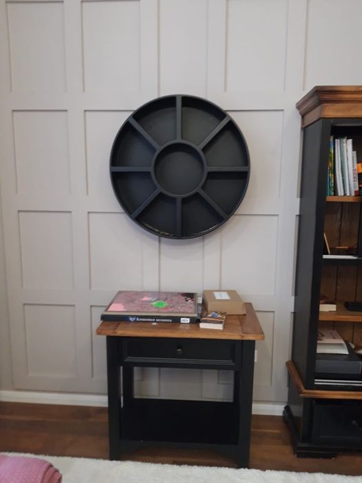 Дизайнерская полка на стену