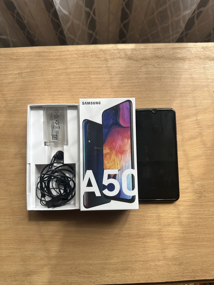 Продам Samsung A50