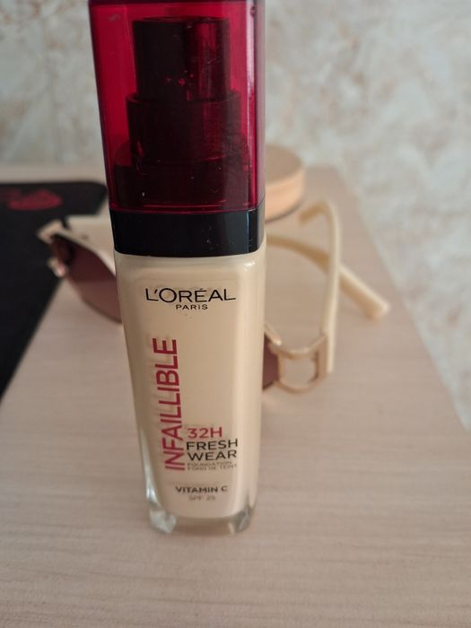 LOREAL INFAILLIBLE и слънчеви очила